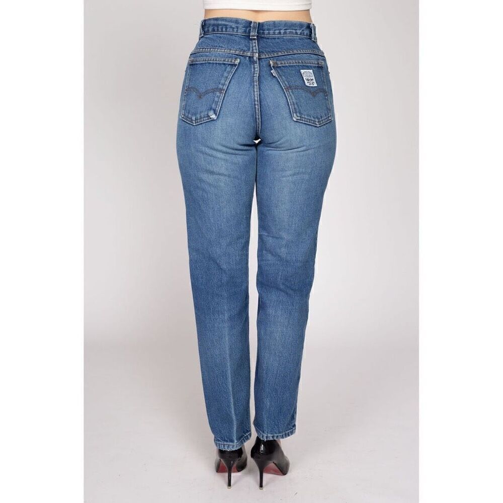 Levi’s White Tab SF207 Women’s Vintage High Rise Rigid Denim Slim Tapered Leg Je